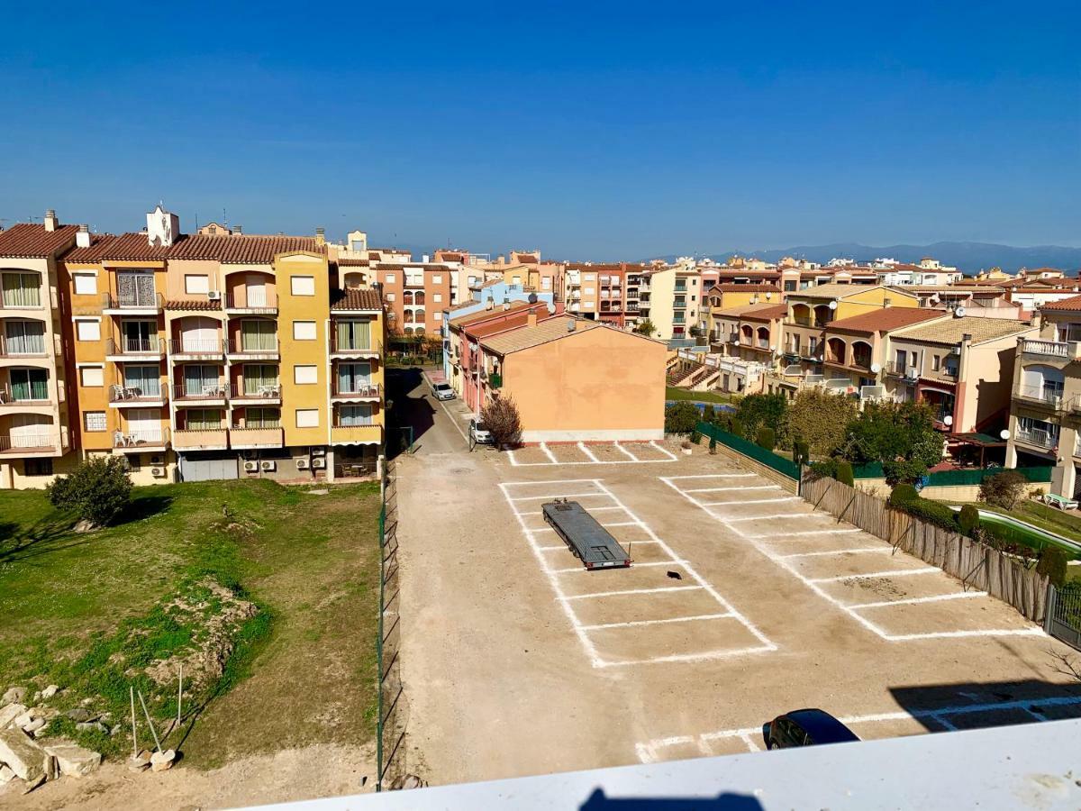 Ferienwohnung Edifici Valeria Empuriabrava Exterior foto